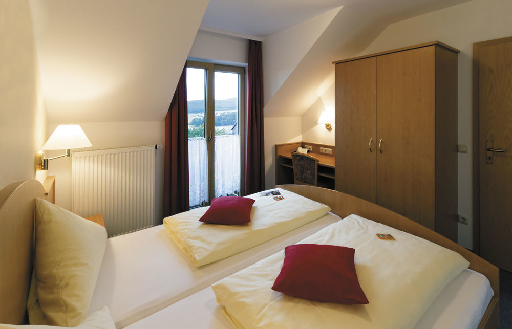 Panorama-Hotel Am See Neunburg vorm Wald Buitenkant foto