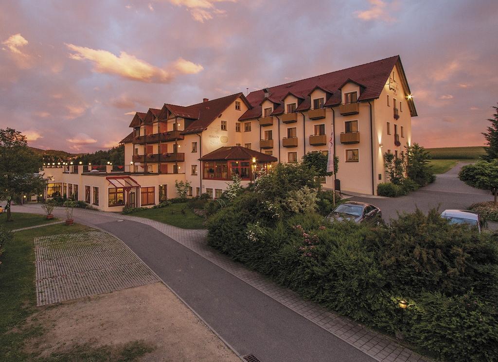 Panorama-Hotel Am See Neunburg vorm Wald Buitenkant foto